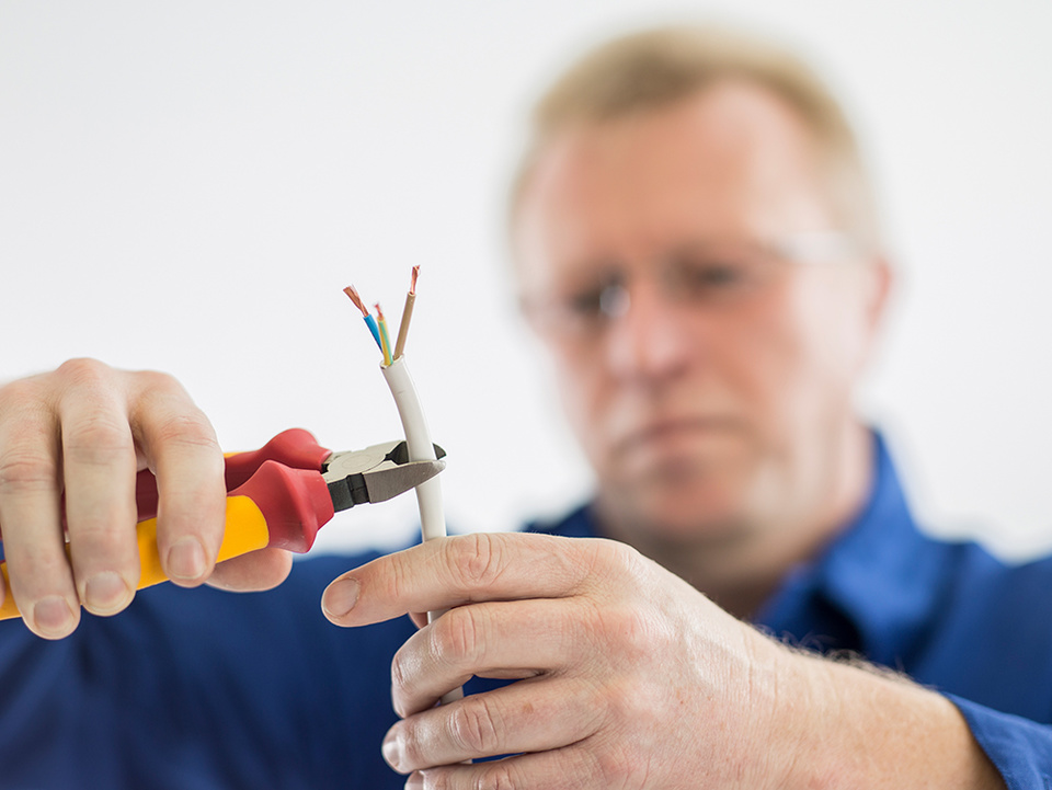 C F021729 bei Elektrotechnik Mell Alexander in Fuldatal
